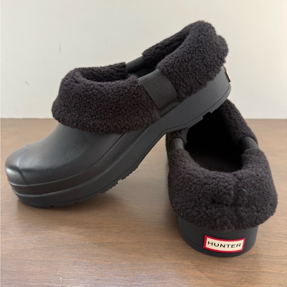 Hunter Shoes - NWOB Hunter Play Sherpa Insulated Black Clog size 9